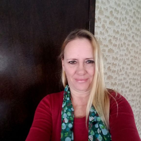 Meet your Posher, Karen - Picture 1 of 1